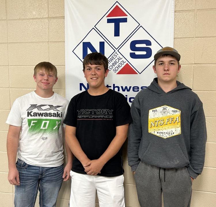 NTS FFA Chapter receives a donation. Hayden, Carl, and Wyatt put their tree planting skills to work for a local couple. #community