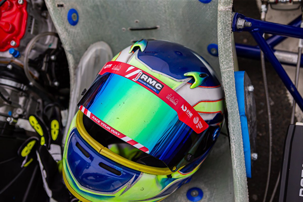 Saturday Snaps from another action packed day of the RMC Grand Festival here at Warden Law 📸🔥

#RotaxKarting #RMCGF