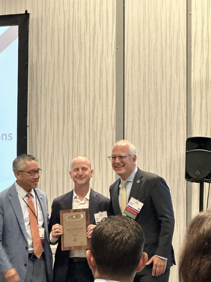 Mutahar Ahmed (@roboticsurology) on Twitter photo Special thanks to <a href="/CraigRogersMD/">Craig Rogers MD</a> for doing great work as past president of <a href="/SocietySURS/">Society of Urologic Robotic Surgeons (SURS)</a> welcome to new president <a href="/mdstifelman/">Michael Stifelman</a> looking forward to new year of collaborations and exciting educational work <a href="/LiMingSu1/">Li-Ming Su, M.D.</a> <a href="/Endo_Society/">Endourological Society</a> Special thanks to <a href="/CraigRogersMD/">Craig Rogers MD</a> for doing great work as past president of <a href="/SocietySURS/">Society of Urologic Robotic Surgeons (SURS)</a> welcome to new president <a href="/mdstifelman/">Michael Stifelman</a> looking forward to new year of collaborations and exciting educational work <a href="/LiMingSu1/">Li-Ming Su, M.D.</a> <a href="/Endo_Society/">Endourological Society</a>