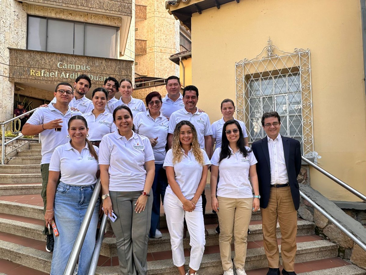 <a href="/dgomezco/">Daniel Gómez Gaviria</a> , nuestro vicepresidente técnico, presentó los índices sub nacionales de competitividad para #Santander y #Bucaramanga en el evento Lideremos Santander.  

Estas fueron las reflexiones de la jornada:👇