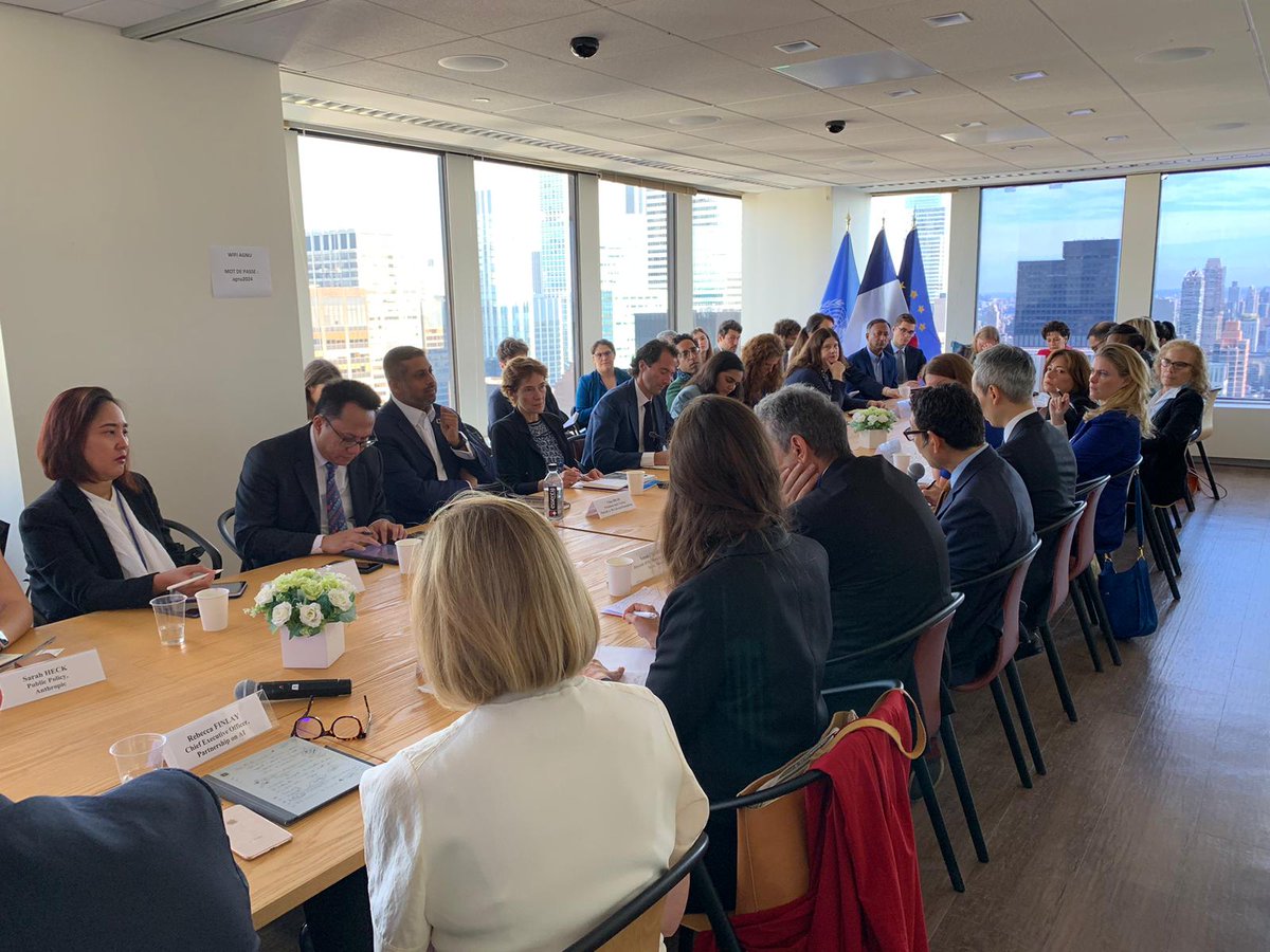 franceonu's tweet photo. En marge de la 79e AGNU, représentants étatiques, de la société civile et du secteur privé réunis à la Mission française pour penser ensemble une IA ouverte et au service de l’intérêt général en vue du Sommet pour l’action sur l’IA (10-11 février 2025) #AIActionSummit https://t.co/ixoRbpyP2N