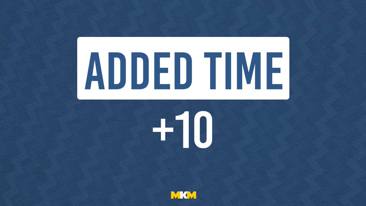 swfc's tweet photo. 10 minutes still to play

🎩 2-1 🦉

#LUTSHW | @mkmbs https://t.co/9Ka7edwV3s