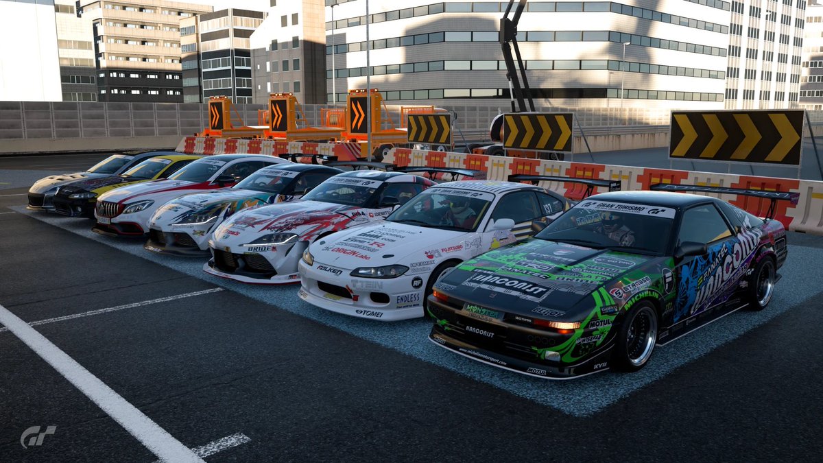 #GTDriftFes 出場したTeam plus ONEメンバーで団体撮影してみました😆
下にメンバーのアカウント記載しています
#GT7