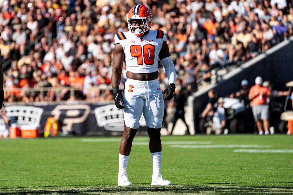 Junior OLB Alec Bryant is starting to come into his own. He had a KILLER performance last night vs Nebraska

STORY: armchairillini.com/illinois-footb…