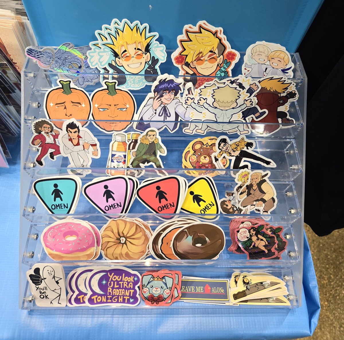 NerdyLazorz's tweet photo. Come visit me at Hamilton Comic Con! Table 32! ✨️💖 https://t.co/RX9rcuLIcV