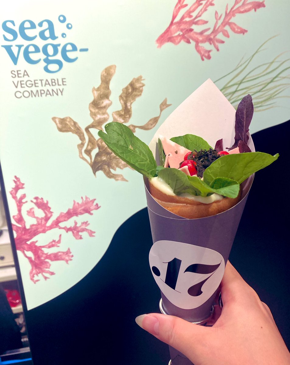 isetan_foodc's tweet photo. <.17cafe>
食事系のクレープは、トリュフと「はばのり」という香り豊かな海藻が魅力✨
スイーツ系はレアチーズクリームと相性抜群の「すじ青のり」を使用したクレープ✨
全て驚きの相性です!
新感覚クレープを是非体感してください😊
#伊勢丹新宿 #isetan #seavegetable https://t.co/GEdhkqBC5y
