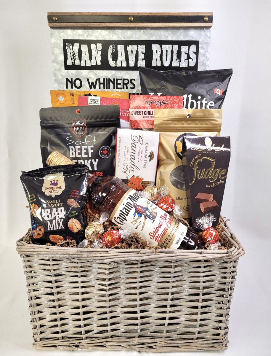 GiftitUp_'s tweet photo. Man Cave Rules Gift Basket 🤠🎁

Enjoy a bottle of  Captain Morgan spiced rum in the man cave and set the rules!  This is definitely a fun gift basket to receive and to give.
*Products made in Alberta 🇨🇦

https://t.co/g4ongepDB5 https://t.co/Kf0wPsMV2X