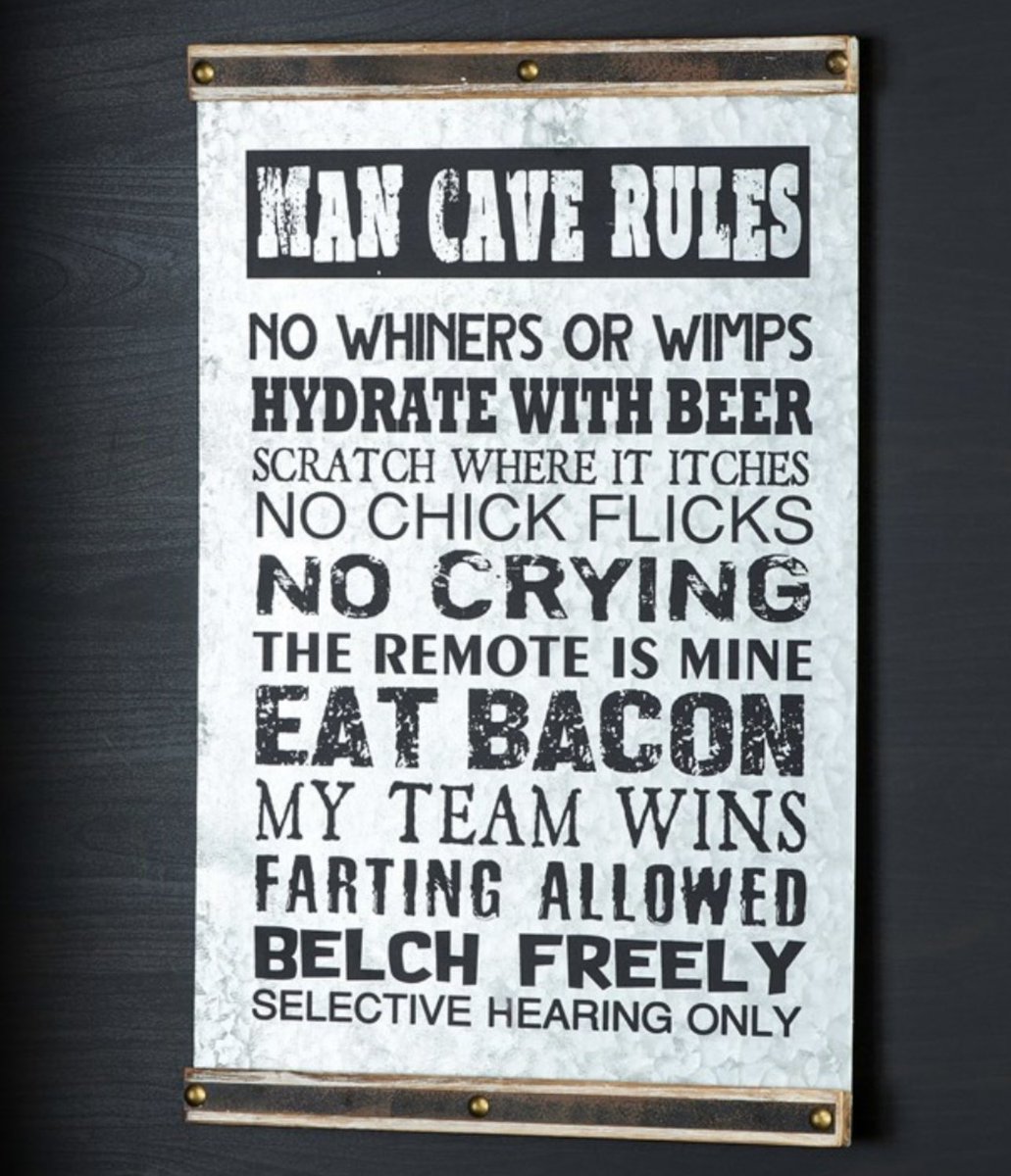 GiftitUp_'s tweet photo. Man Cave Rules Gift Basket 🤠🎁

Enjoy a bottle of  Captain Morgan spiced rum in the man cave and set the rules!  This is definitely a fun gift basket to receive and to give.
*Products made in Alberta 🇨🇦

https://t.co/g4ongepDB5 https://t.co/Kf0wPsMV2X