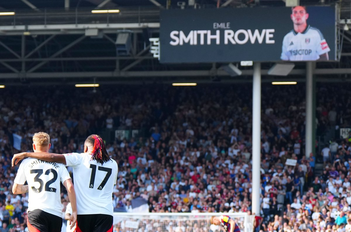 FulhamFC's tweet photo. This is your home, @emilesmithrowe. 🫶 https://t.co/dGunKtZgQ1