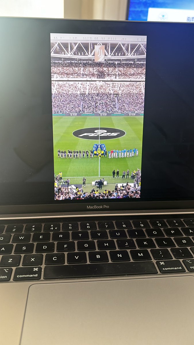 mo_martinus's tweet photo. Kanskje på tide å gjøre noe med oppløsningen på Juventus - Napoli sendingen på VGTV. @VGTV @VGTVsport @VAulstad https://t.co/385UfmhT6X
