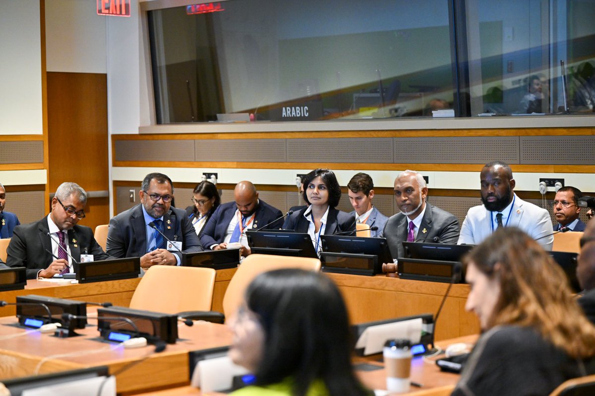 presidencymv's tweet photo. President H.E. Dr. @MMuizzu attends the side event co-hosted by Antigua and Barbuda and the Maldives, titled "Summit of the Future Action Days – Building Resilient Futures: The SIDS Debt Sustainability Support Service."

As co-chair of the event, the President will deliver his first statement during his visit to New York for the #UNGA79 session.

#MaldivesAtUNGA79 
#UNGA79