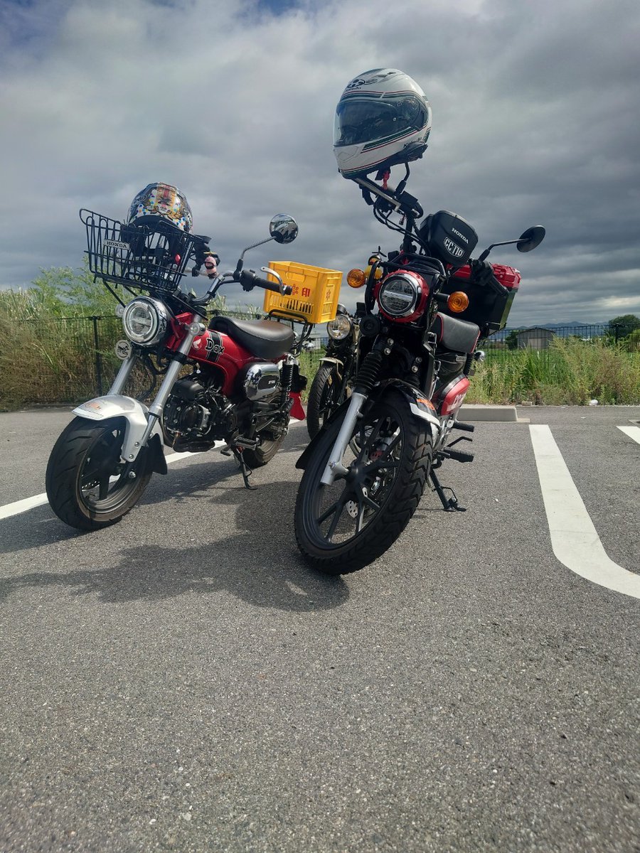 ponko_0601's tweet image. 暑かったら行きたくない〜〜と言っていたイベント何とか大丈夫そうかな？となり行ってきました✨
馴染みのフォロワーさんにも会えて楽しめました🥰

それにしても私デブいな🐷⤵️

  #カイザーベルク琵琶湖
  #FUNFUN MEETING