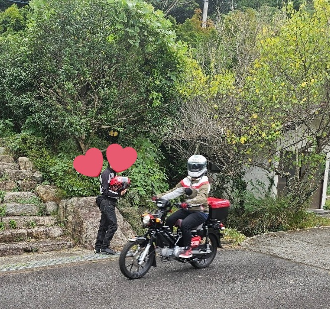 ponko_0601's tweet image. 暑かったら行きたくない〜〜と言っていたイベント何とか大丈夫そうかな？となり行ってきました✨
馴染みのフォロワーさんにも会えて楽しめました🥰

それにしても私デブいな🐷⤵️

  #カイザーベルク琵琶湖
  #FUNFUN MEETING