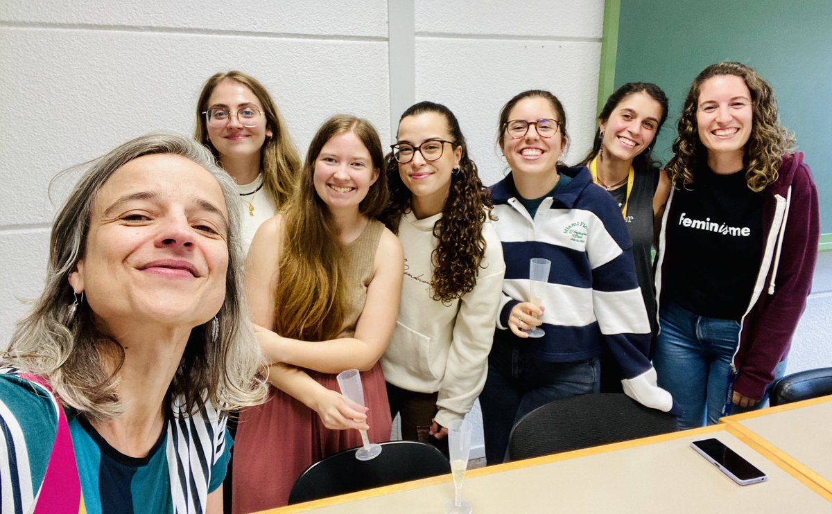 Aurora Ruiz-Herrera (@a_ruizherrera) on Twitter photo Friday mood 💜 Celebrating last paper by <a href="/lauuragon/">Laura González Rodelas</a> & <a href="/L_AlvarezGlez/">Lucía Álvarez González</a> got accepted and Fleur’s MSc thesis submission 🥂#WomenInSTEM Friday mood 💜 Celebrating last paper by <a href="/lauuragon/">Laura González Rodelas</a> & <a href="/L_AlvarezGlez/">Lucía Álvarez González</a> got accepted and Fleur’s MSc thesis submission 🥂#WomenInSTEM