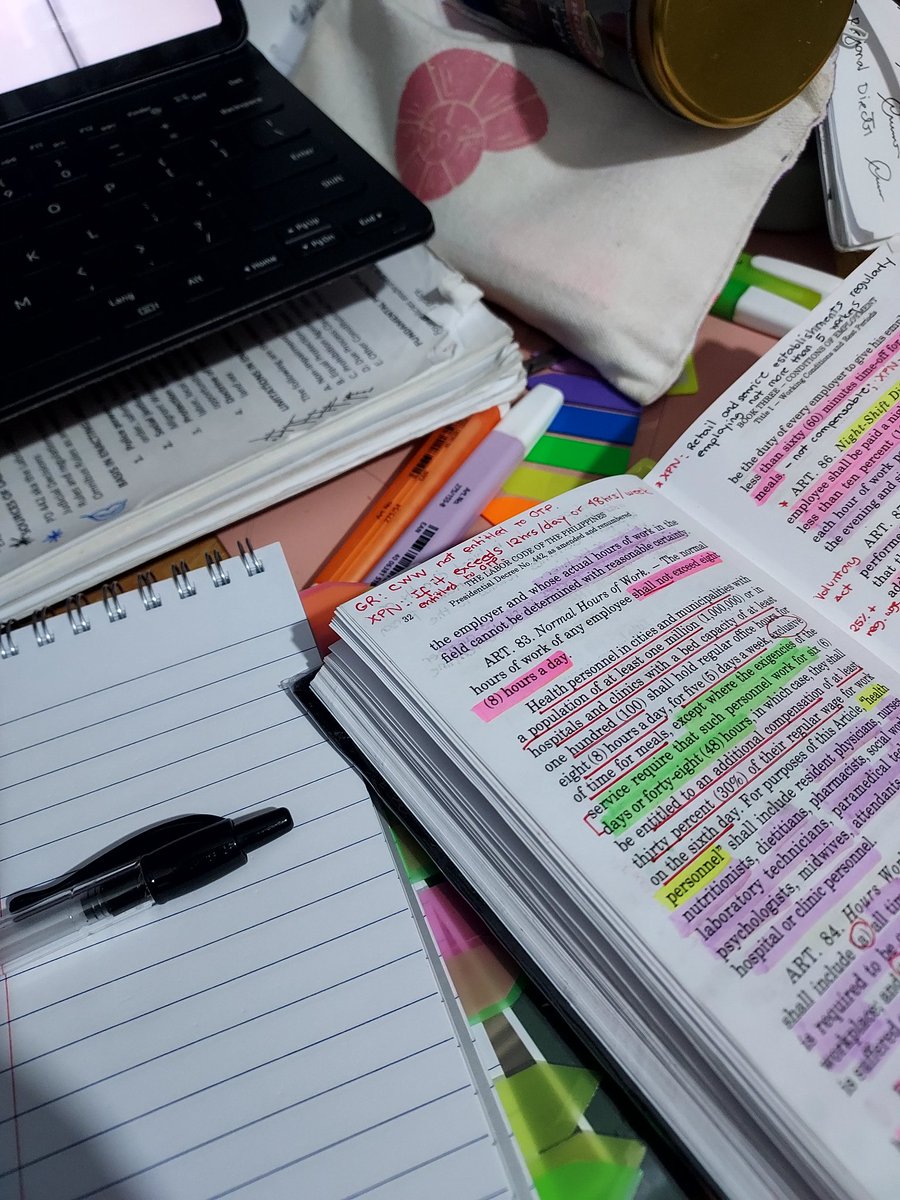 Life update!

In the middle of my 2nd to the last sem in law school ✨️⚖️

Napavisit ako sa X kasi naging topic namin si <a href="/KissesDelavin/">Kisses Delavin</a> ng mga classmates ko. Gusto namin mangghost sa social media katulad niyaaaaaa.

Miss u 💋
Sana mag-update ka or baka may update from any one 🥺