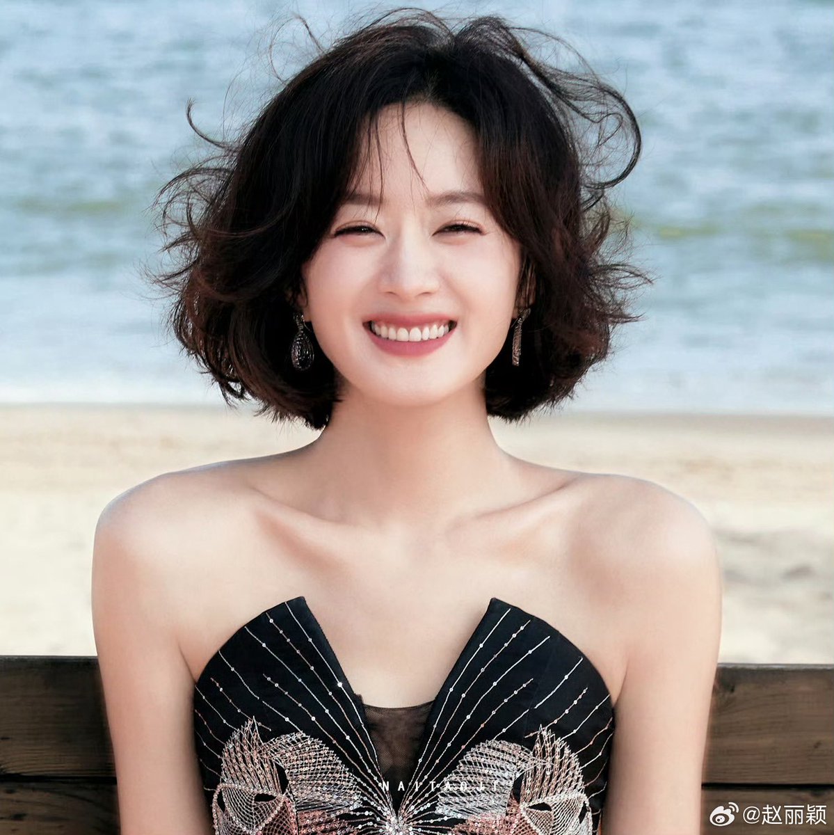 xiaotoumings's tweet image. #zhaoliying: thank you 🥹
thankful for every work in the past, thankful to everyone who supported me, may all reviews about me become the most beautiful wishes
xu banxia doesn’t make wishes, but i wished, and my wish came try
#wildbloom got its best ending
every step i took…