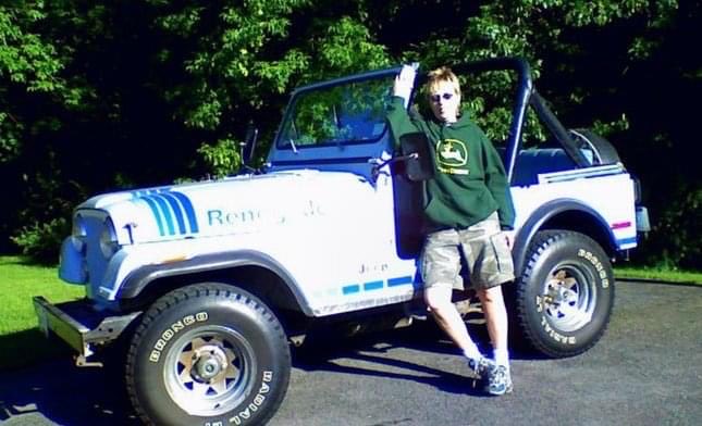 CoolBluu's tweet photo. CoolBlu out and about - ‘ 79 CJ5 https://t.co/HeYqeje9pv