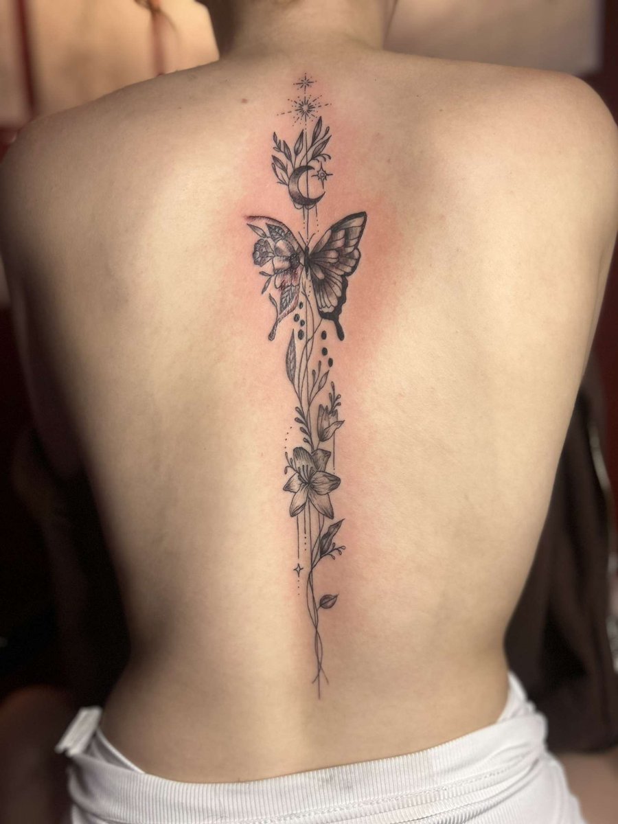 look at my new tattoo I’m absolutely so in love and the price was so good!