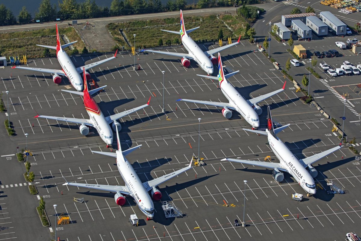 DPavgeek's tweet image. [FlyingMag] Boeing Freezes Hiring, Considers Furloughs as Strike Could Cost $3.5 Billion dlvr.it/TDWvCn