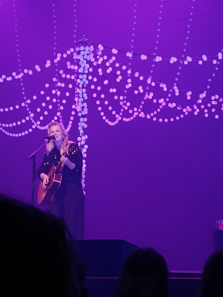 Demi Hoogendoorn tweet media