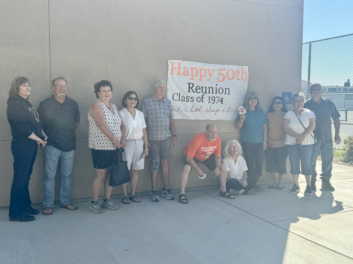 chstoads's tweet photo. Spent the morning with Mr. Allen and members of Coalinga High School’s Class of 1974, we toured them around our beautiful campus. Happy 50th Reunion. 🧡

#OnceAToadAlwaysAToad
#toadpride https://t.co/uV6vxXnz8r