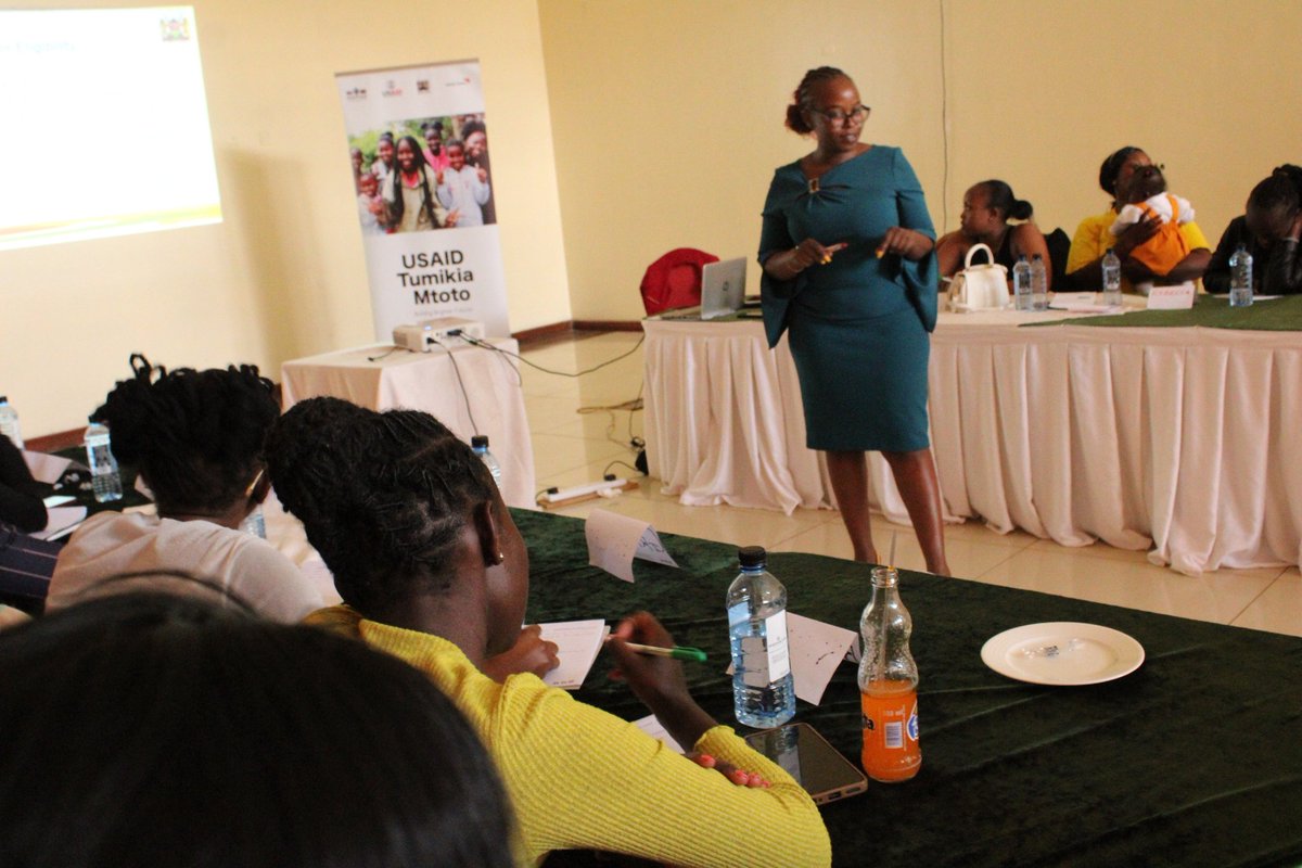 cheerupprogram's tweet photo. #USAIDTumikiaMtoto #DREAMS project mentors during a 2-day refresher training. This offered more insight on: ✅Gender Based Violence sensitizaion
✅Reproductive Health Education
 The mentors are expected to cascade the same to Adolescent Girls and Young Women (AGYW).. https://t.co/6LBDBxswS1