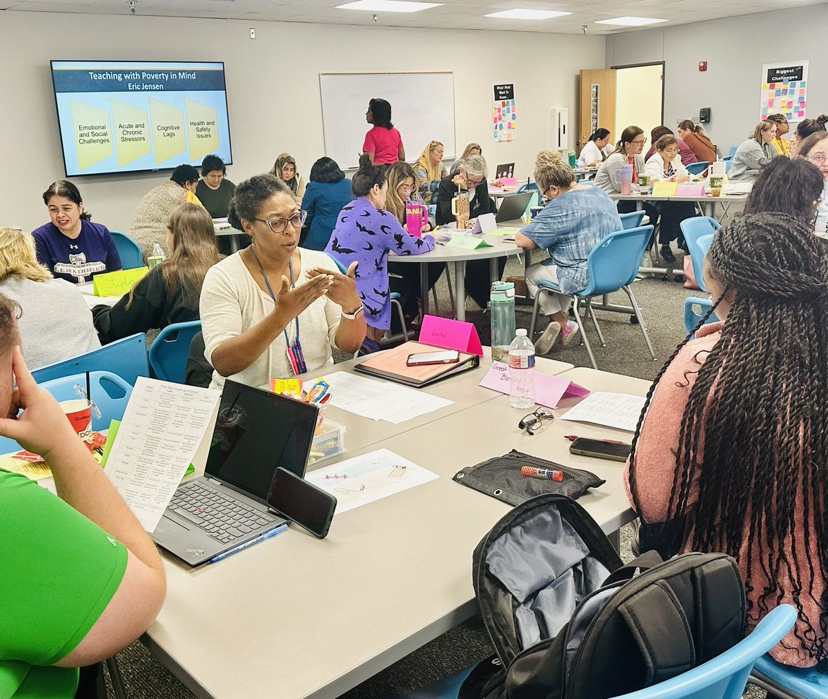 Kim Murphy tweet media