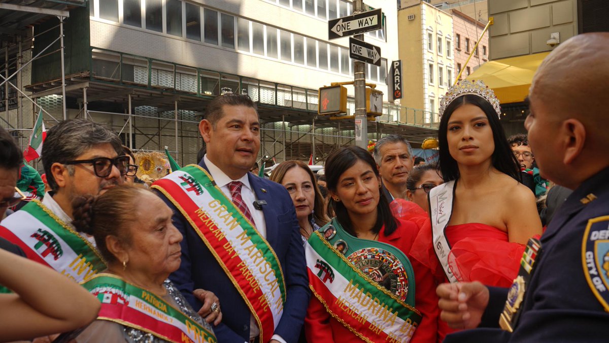 informa247mx's tweet photo. #Deportes 
Gaby “La Bonita” Sánchez enfrentará a Tomoko Okuda en la Arena BUAP de Puebla en Octubre próximo 🥊💙
#informativo247 | @baltazar_cc 
#Boxeo #Funcion #BUAP #GabyLaBonita #Puebla #ArenaBUAP #Octubre 
https://t.co/OFFw6UFyaz https://t.co/nfcubtu3CI