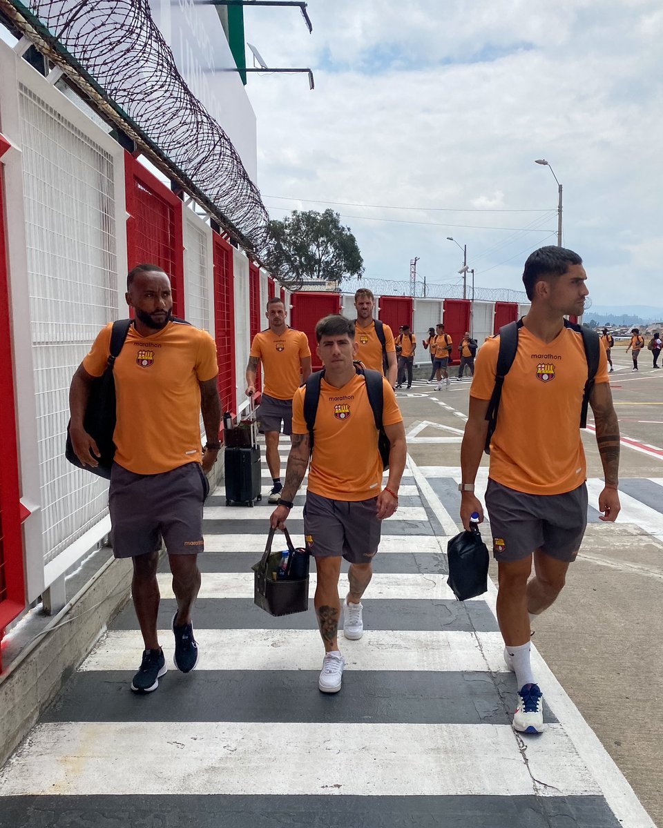 BarcelonaSC's tweet image. ¡Aquí estamos! ✊

📍 Cuenca, EC 

#BarcelonaSomosTodos