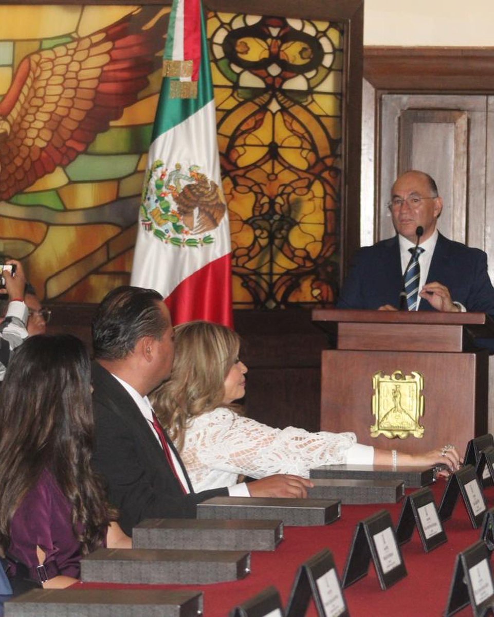 taniaagp's tweet photo. En Sesión Solemne recibimos el Tercer Informe de Gobierno Municipal #SLP por el Presidente Municipal Enrique Galindo Ceballos

Ha sido un gran honor ser parte de este #Cabildo, siempre con la intención de aportar por el bienestar de las y los potosinos.
#sanluispotosi #Regidora https://t.co/BYC1XBBpnn