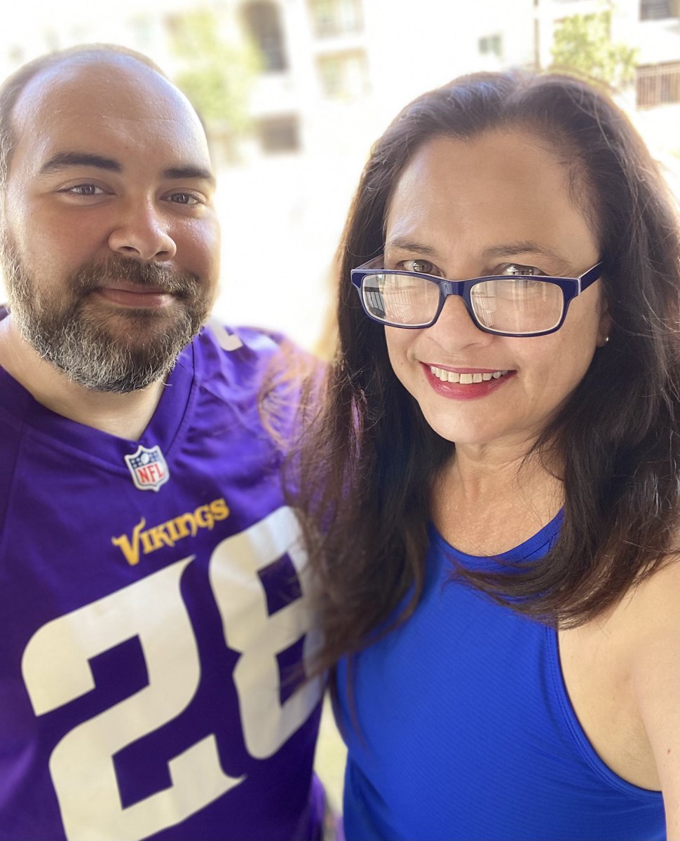Valerie_Romo's tweet photo. 🥳 Happy Birthday to my Son Christopher 🎂 @__ChrisMorris 🫶🏻❤️❤️❤️ We love you! 🥰 #HappyBirthday #ThirtySomething 🎁  🤦🏻‍♀️ #IKIK let’s not talk about it hahaha #CowboysNation family divided #Skol 🤷🏻‍♀️ https://t.co/Uoz2zN9j3p