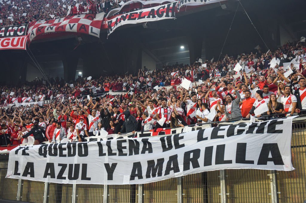 sol (@solcifarias) on Twitter photo 