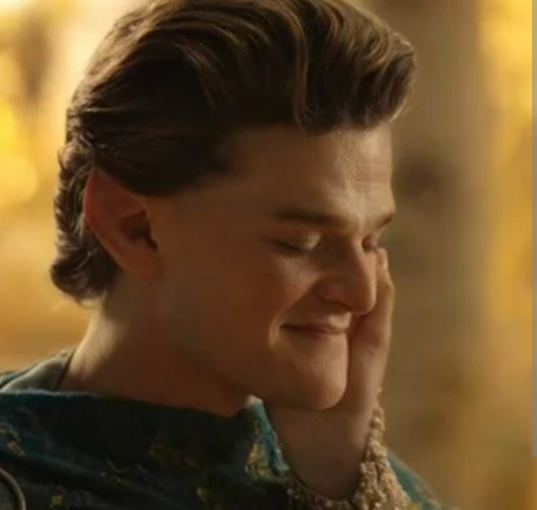 Elrond's poem tweet media