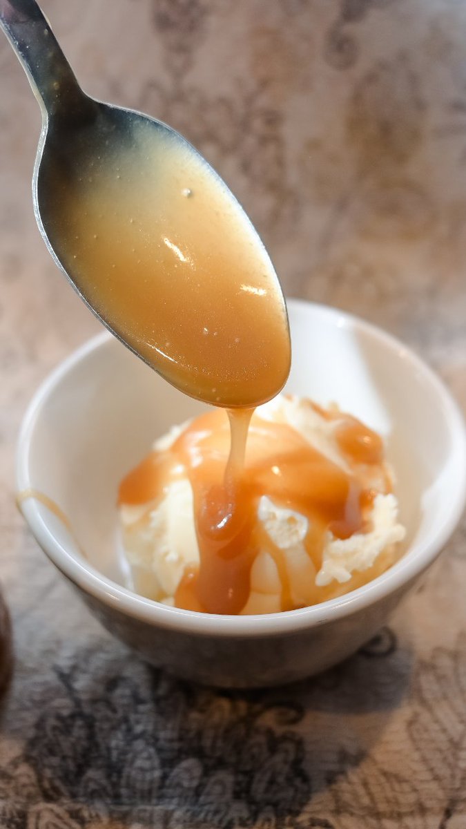 How to make Small Batch Microwave Caramel Sauce justmicrowaveit.com/how-to-make-sm… via <a href="/justmicrowaveit/">justmicrowaveit</a> #caramel #easyrecipes