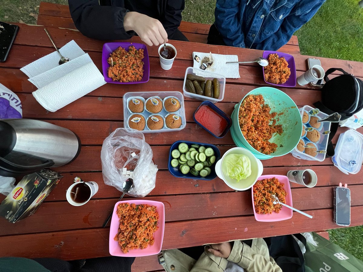 Burası twitter, estetik kaygılar gütmek zorunda değilim.