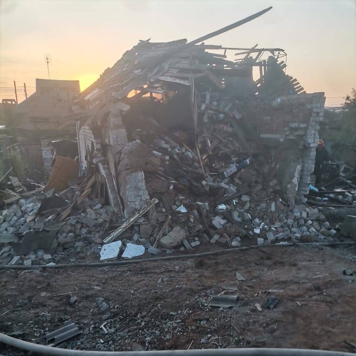 novaukraine's tweet image. In Kryvyi Rih, a devastating overnight missile attack has taken the lives of a 12 y.o. boy and two elderly women, aged 75 and 79. 
In Nikopol, a kamikaze drone hit a car carrying civilians, killing a woman, 25 y.o. and a girl 12 y.o. 
#helpukraine, #ukrainenow