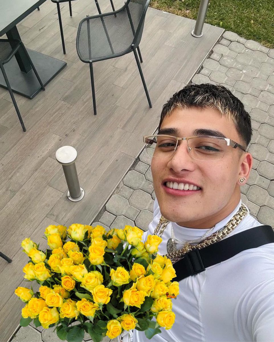 elmalibaby's tweet image. Saleeeleee bebé🫶🏻 q luego dices que no te pienso💕💕💕