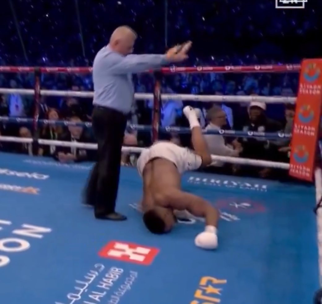 It’s the same picture #JoshuaDubois