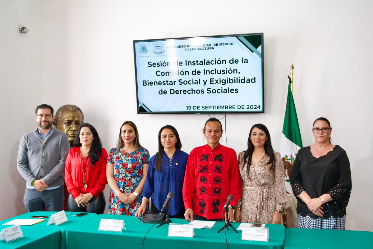 Liz_SalgadoV's tweet photo. Quedaron oficialmente instaladas todas las comisiones en las que participo.

Trabajaré con total apertura, siempre de manera responsable y objetiva, en beneficio de las y los capitalinos.

#LegislemosJuntos 💙 https://t.co/4grEy288lJ