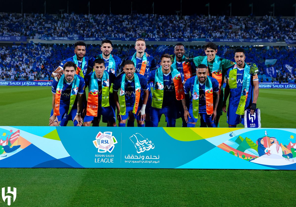 hos__5's tweet photo. الف مبروك جمهور الزعيم الانتصار والثلاث نقاط المشوار لسى طويل وباذن الله الهدف نحافظ على اللقب ، تستاهلون الفرحة دائماً وشكرا على دعمكم الكبير 💙💙💙 https://t.co/3dzzpD8VSh