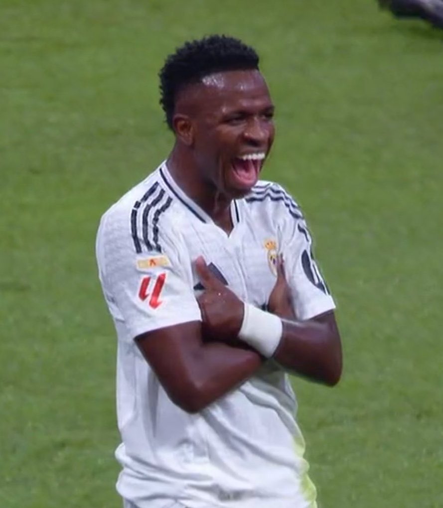 JuandaRM7's tweet photo. 🚨 SORTEO EXPRESS🚨

Llévate la camiseta del HÉROE DE LA NOCHE, don Vinicius Jr (a elegir entre las 3)

- Seguir a @TopJersey10 y a mi
- Hacer RT
- (opcional) nombrar a cuantos amigos quieras para más participaciones

🌎 ENVÍO INTERNACIONAL https://t.co/ActgCazeTf