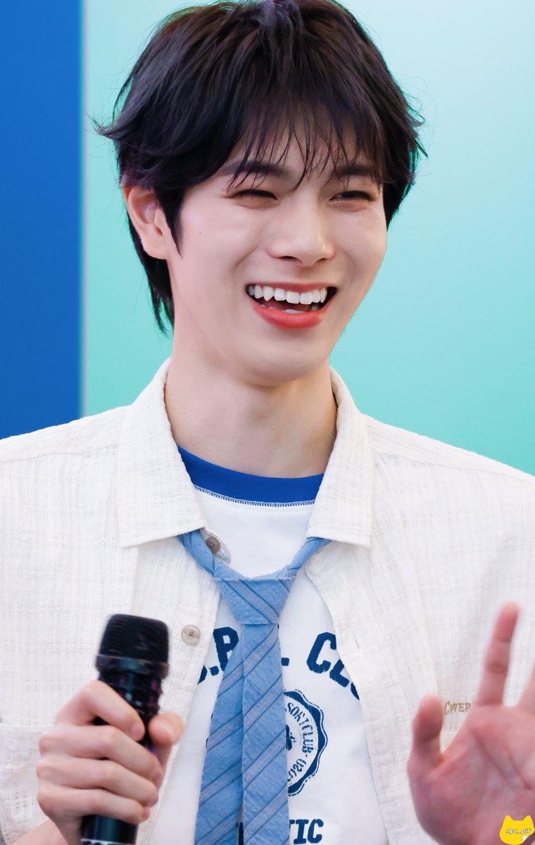 Ayu_gif's tweet photo. 240914 Aksi Bersama untuk SDGs'

📍 AEON MALL Tanjung Barat 🇮🇩

#福田歩汰  HQ

#DXTEEN #아유타 #AYUTA
#DXTEEN_IN_JAKARTA 
#FirstFlight_JKT #JakJapanMatsuri2024 https://t.co/U2gcgTGWqP