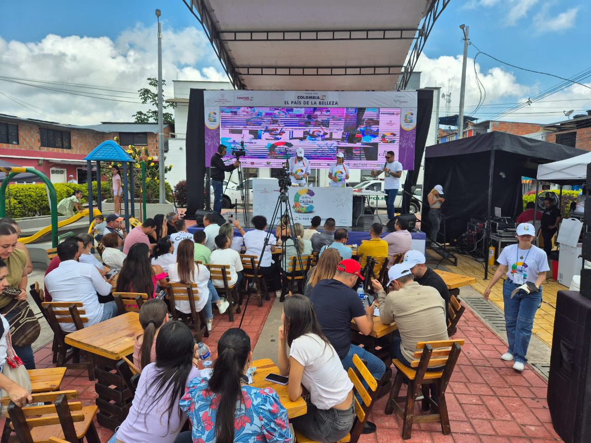 fonturcol's tweet photo. #Agéndate | este sábado 21 y domingo 22 de septiembre para visitar Sabores Caldas en Marquetalia. Disfruta de la gastronomía de la región, clases con chefs y muestras culturales de esta región de Colombia 🇨🇴#ElPaísDeLaBelleza @MincomercioCo https://t.co/4Ut6IRwtBi