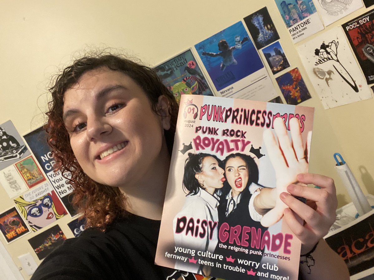 isabella tweet media