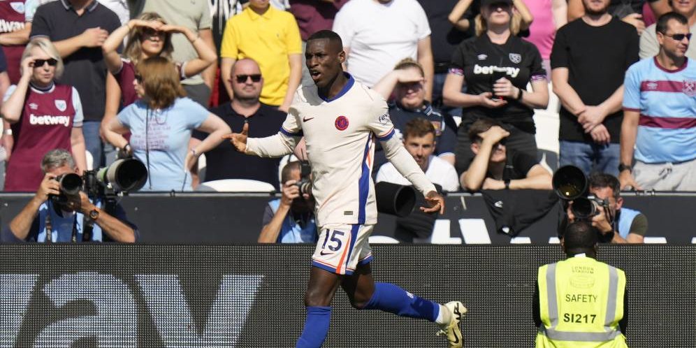 Statistik Menarik Duel West Ham vs Chelsea: Sinar Nicolas Jackson dlvr.it/TDWbbR (via <a href="/Bolanet/">Bola</a>)