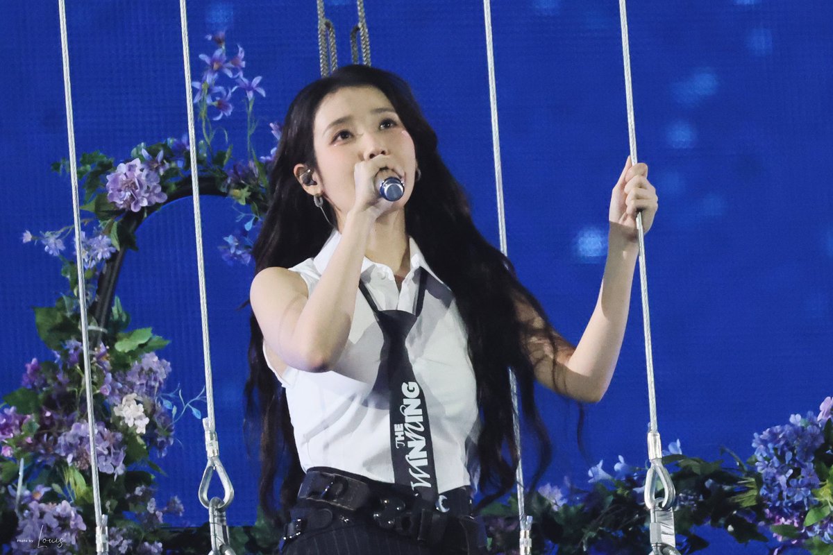 Louis❄ tweet media