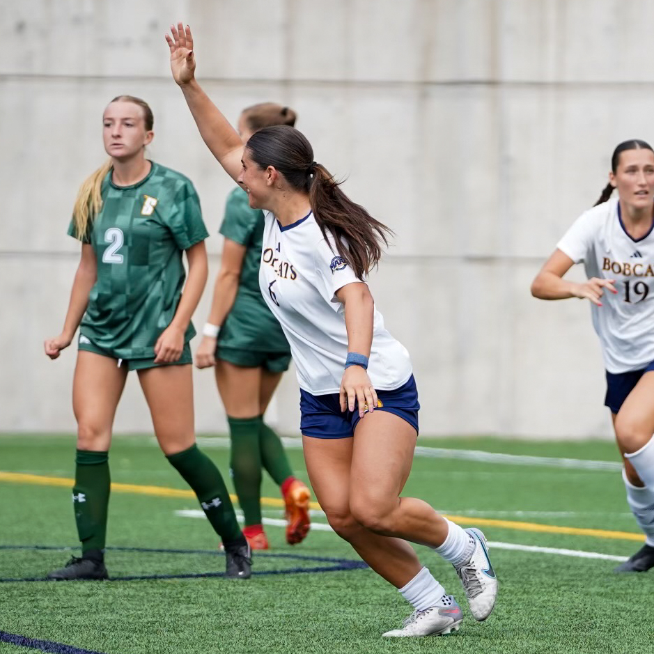 QU_WSOC's tweet photo. Maddie knew it crossed the line 🤷‍♀️

#BobcatNation x #MAACSoccer https://t.co/ybg51sZCcm