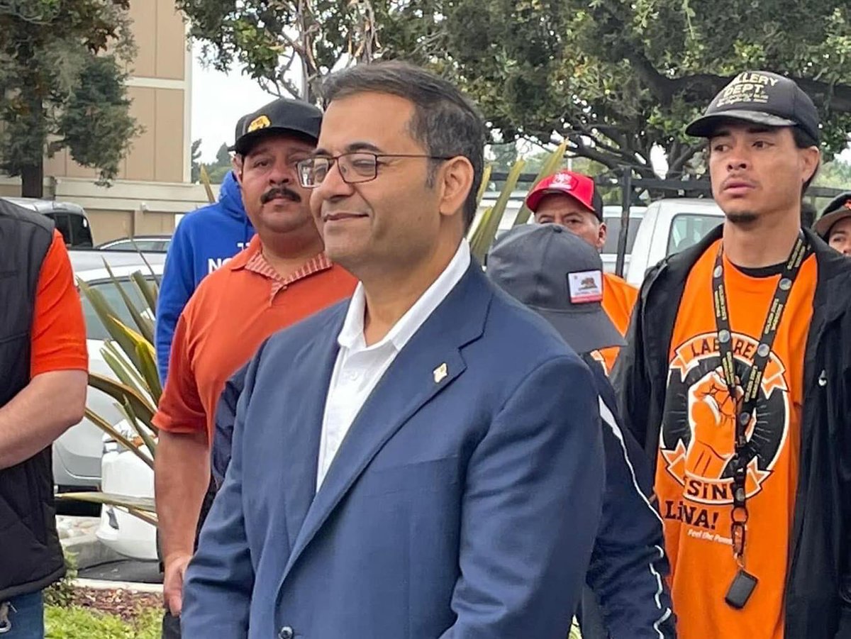 LiUNA304's tweet photo. #LiUNA304 mobilizing in Fremont CA RIGHT NOW in support of @TeresaCoxUS for District 6, @RajSalwan for Mayor and for Yes on M Fremont schools. #LIUNA #PSWR #local304 #LaborersRising  #WeFightWeWin #LiUNAVotes https://t.co/01sQ81sldj