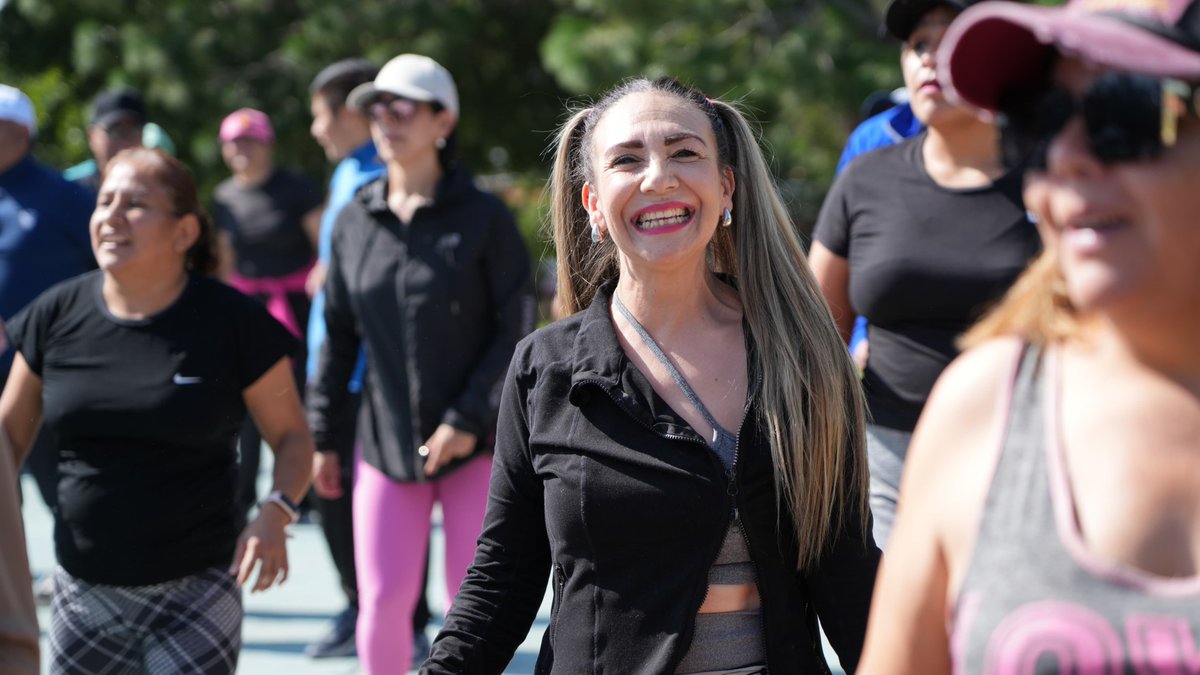JorgeAlbertoR_'s tweet photo. ¡Gracias Col. Juan C. Doria!

Hoy, como parte de las iniciativas para impulsar una vida sana, estuvimos en nuestro segundo sábado de actividades deportivas con una clase de Baile Fitness, impartida por la instructora Adriana. https://t.co/MLyijDzRIZ