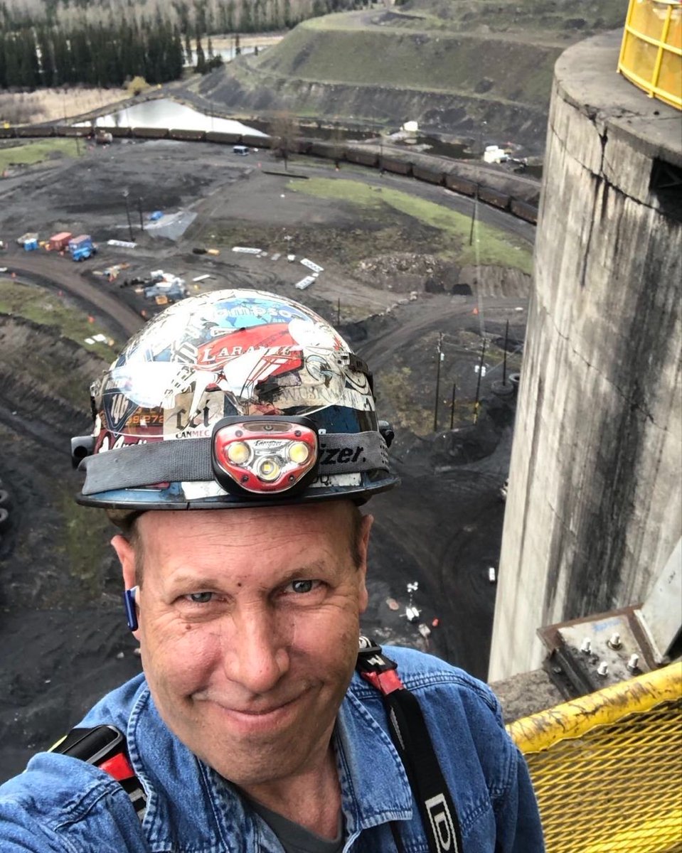 Still active always busy and I love my work so much 🥰